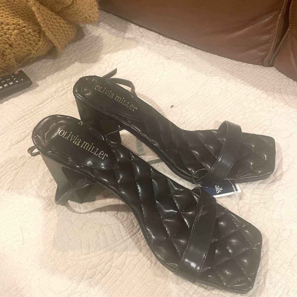 Black heeled sandals